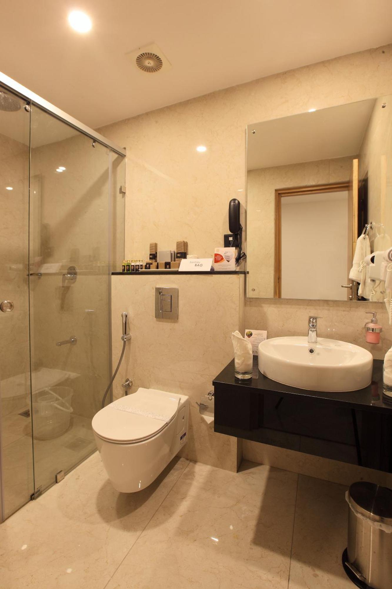 Hotel Prince Kaladi Экстерьер фото